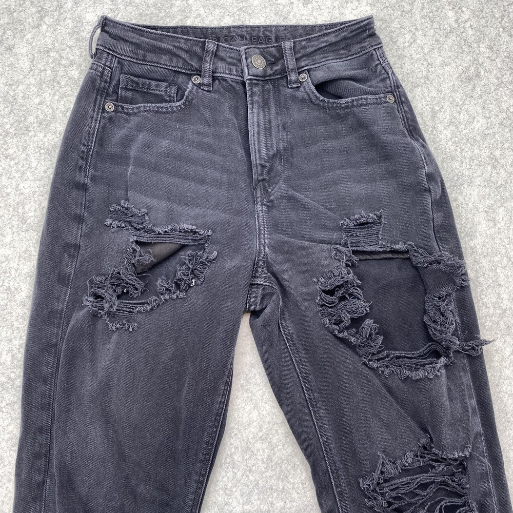 American Eagle Outfitters Mom Jeans Womens 00 (23x26) Black High Rise Distressed
